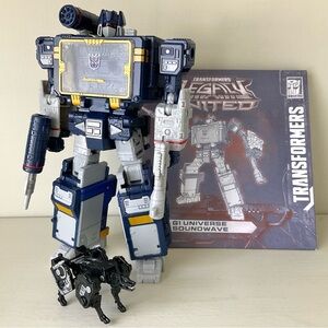 🔥Flash Sale Transformers Legacy United Leader Class Soundwave Superior